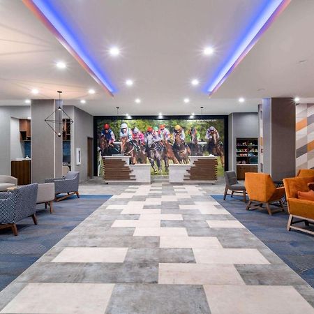 La Quinta Inn & Suites By Wyndham Louisville Ne - Old Henry Rd Ngoại thất bức ảnh