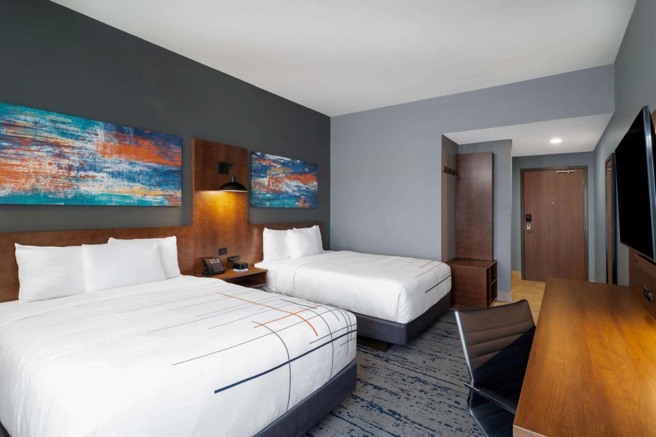 La Quinta Inn & Suites By Wyndham Louisville Ne - Old Henry Rd Ngoại thất bức ảnh
