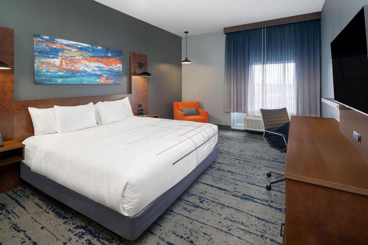 La Quinta Inn & Suites By Wyndham Louisville Ne - Old Henry Rd Ngoại thất bức ảnh